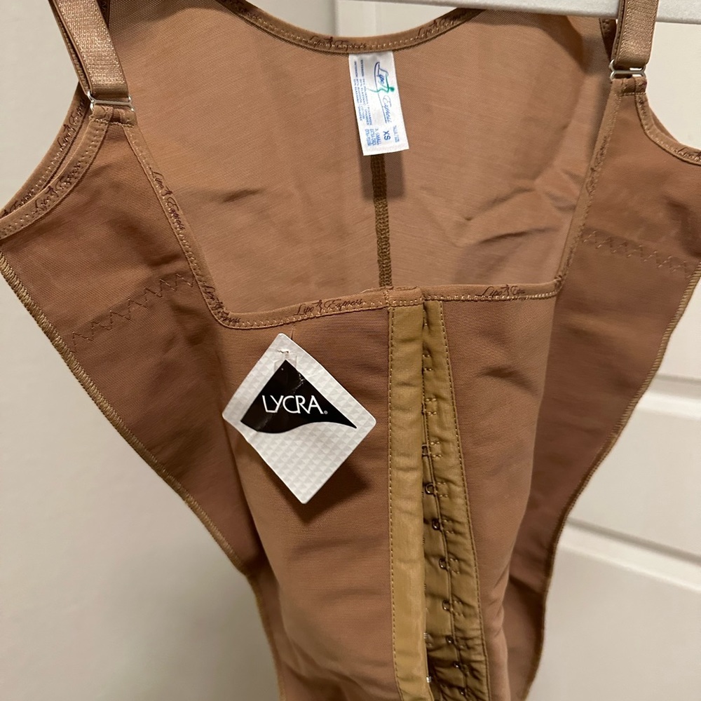Lipo Express Faja SIZE- XS BRAND NEW NEVER WORN
